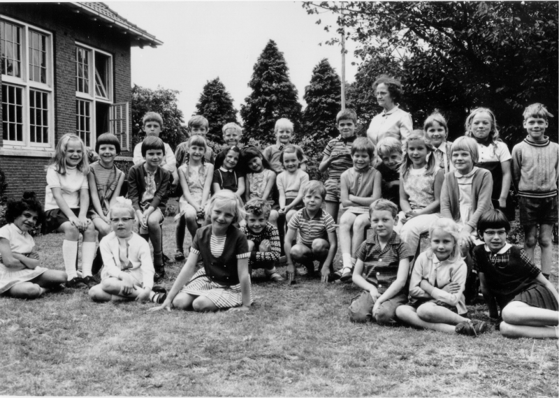 RK Bernardusschool 1969 - 1970 1e klas