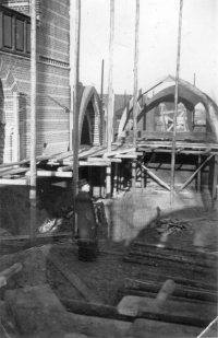 verbouwing St. Vituskerk 1937