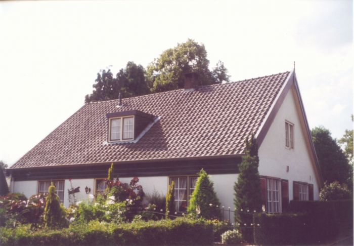 Dorpsstraat 16