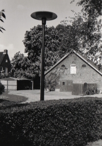 gezicht op Kastanje Tweede Molenweg 1972