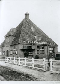 Drogisterij Koopmans Naarderweg 2, 1906