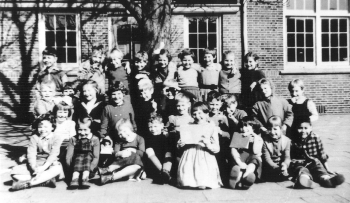 RK Lagere School vml 1955 klas 1