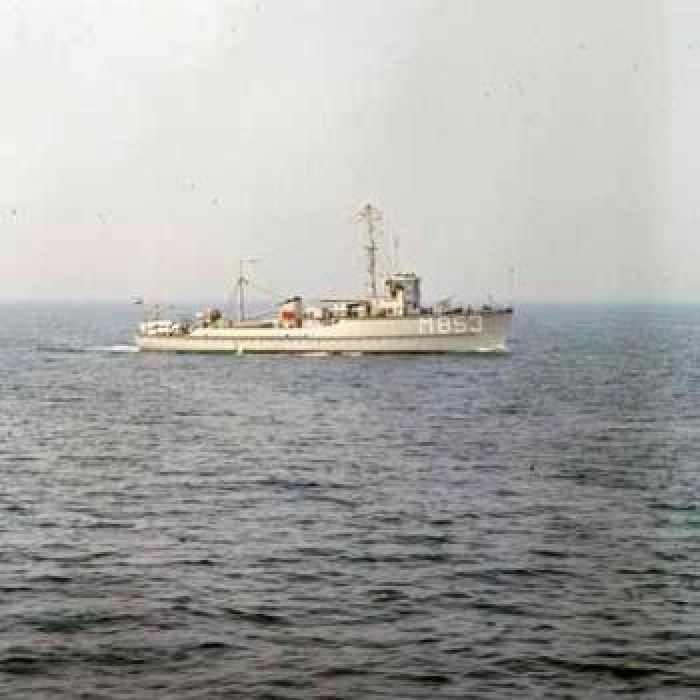 HMS Blaricum voor de overdracht